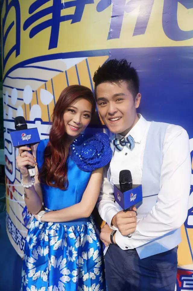 “莫澳欣，你设计的服装哪里可以买得到？！”