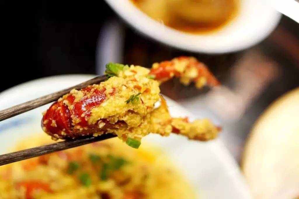 长沙吃虾网红店在哪里,长沙河西哪家油爆虾最好吃