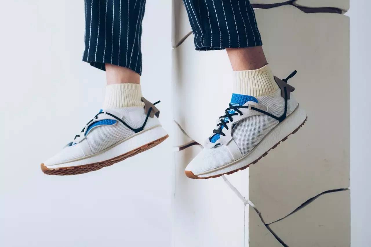 最新款sneaker,今秋最流行哪款鞋