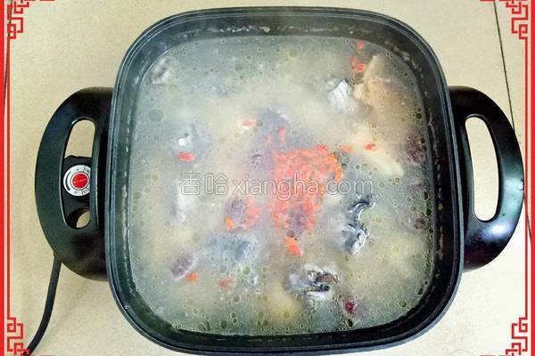 猴头菇当归黄芪党参能一起煲汤吗,当归党参乌鸡汤孕妇可以吃么