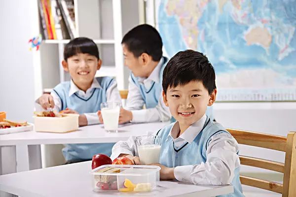 iPhone8在长沙卖的最好？！而这台手机背后这些人的辛酸你都知道吗？