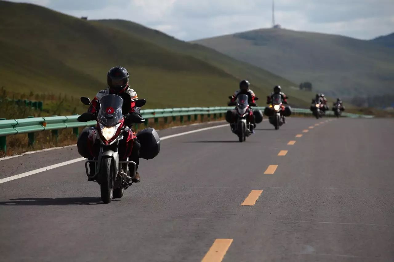 21款五羊本田190猛鸷旅行,2024五羊本田猛鸷