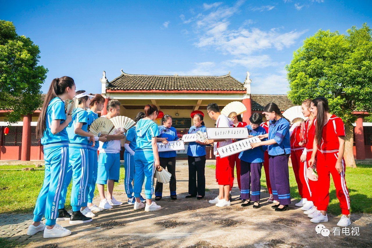 走进中国传统文化感悟,深刻地感受到中华文化博大精深