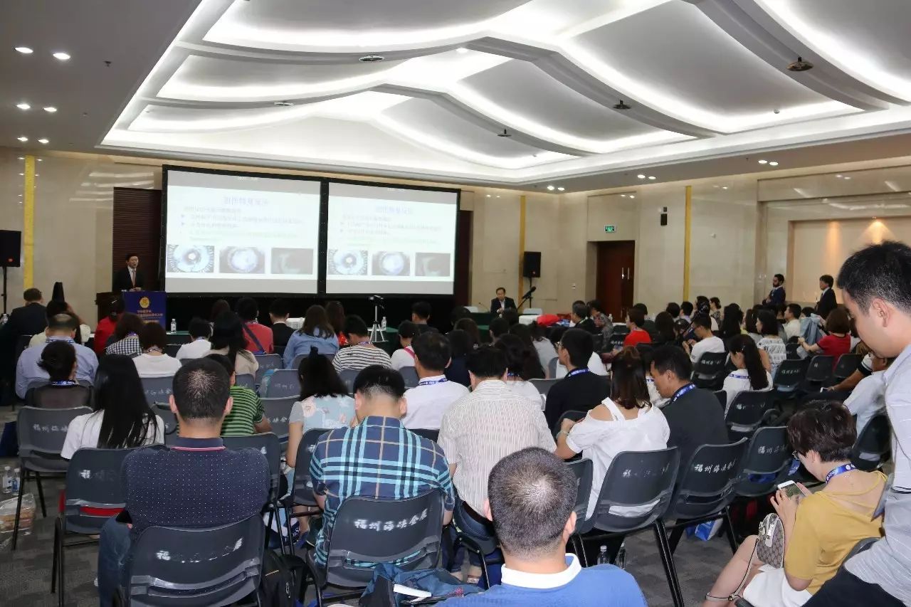 ccos鐩存挱,ccos鐪肩瀛︽湳