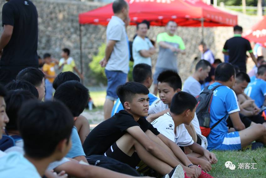 大饱眼福！大丰顺竟然有如此紧张激烈的足球赛