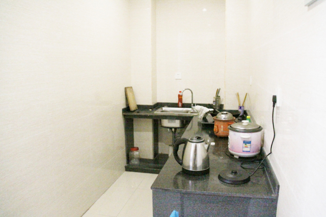 看看别人家的好宿舍，电梯房免费住，衣食住行样样有！