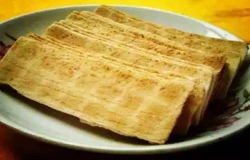 「金泽人说金泽事」金泽古镇上的小吃：状元糕、豆腐干、麦芽塌饼、熏毛豆、烧麦……