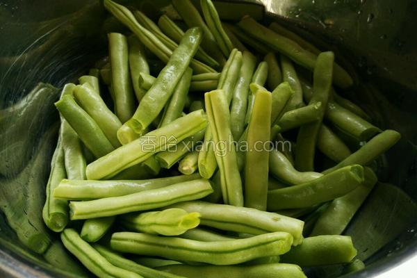 炒豆角不变色的小诀窍,炒豆角不变色的做法窍门