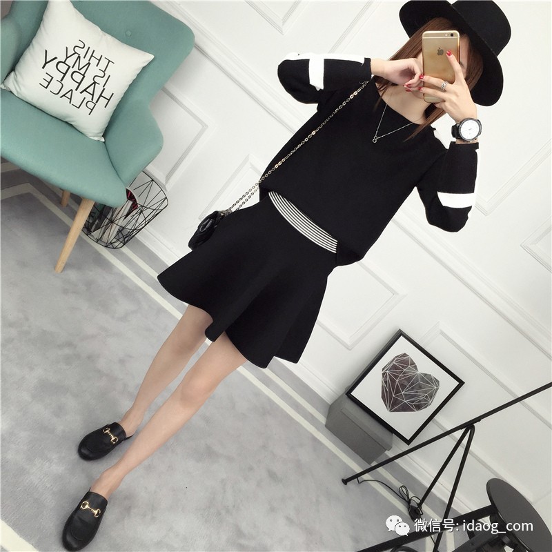 新款套装裙时髦又减龄冬天,套装裙两件套小香风针织秋冬