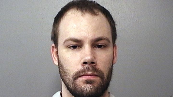 章莹颖案嫌疑人或被判死刑;华人代购假UGG或被罚200万;谷歌发布实时翻译耳机;新西兰华人画家性侵多名儿童