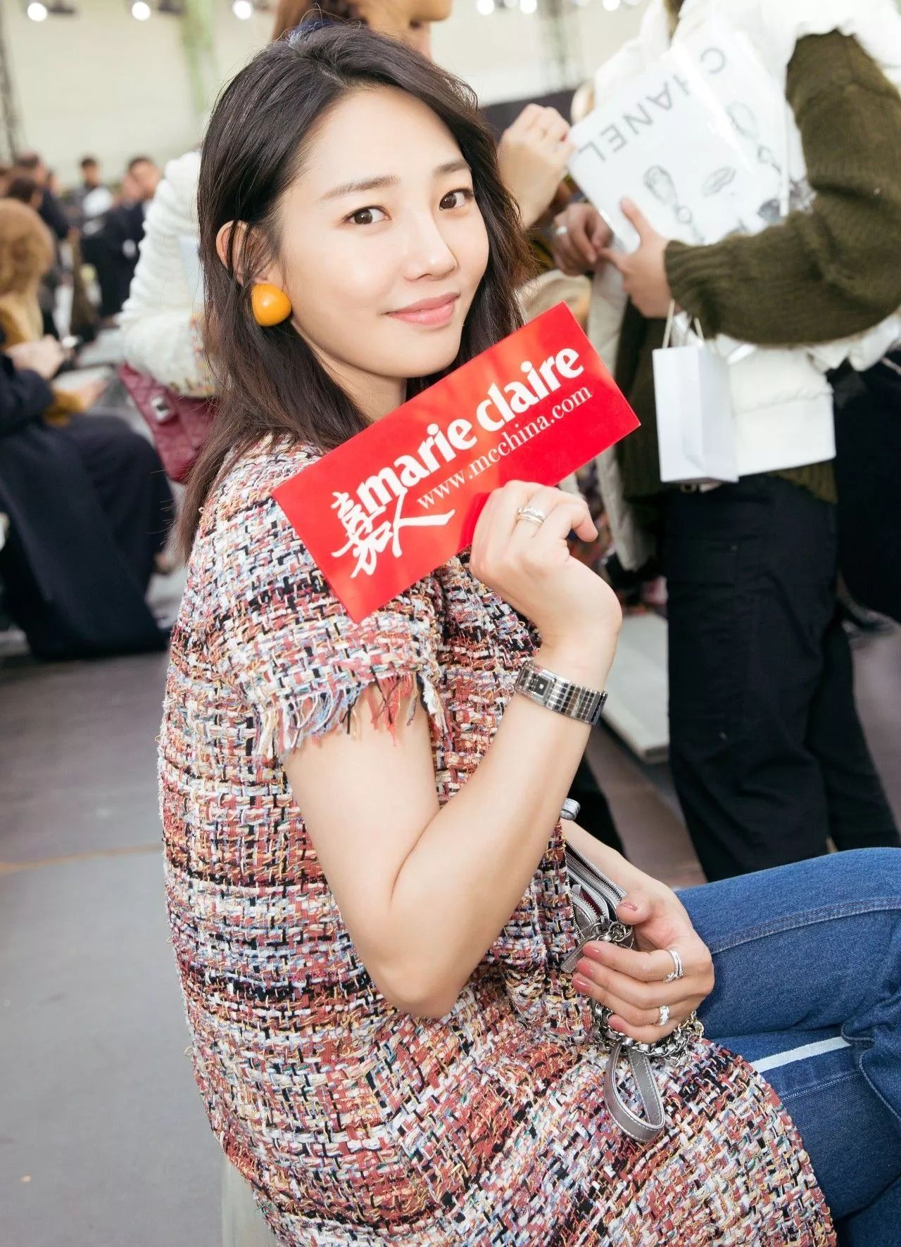 跟GD和表姐来到香奈儿“水帘洞”，看完我开始期待下雨天！