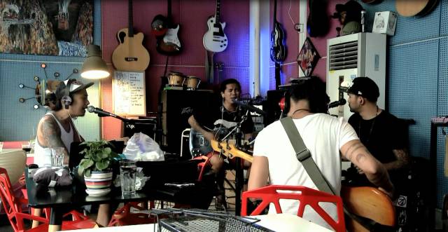 鹿晗和关晓彤的定情之作,鹿晗和关晓彤真的成为了情侣吗