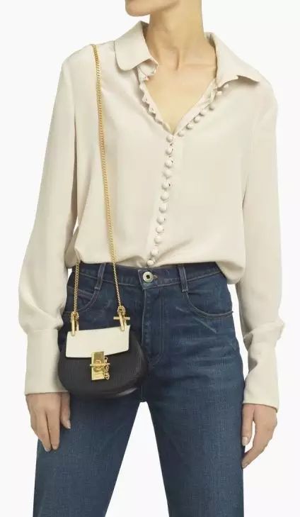 刘雯唐嫣同款小猪包,刘雯背的新款包是什么品牌