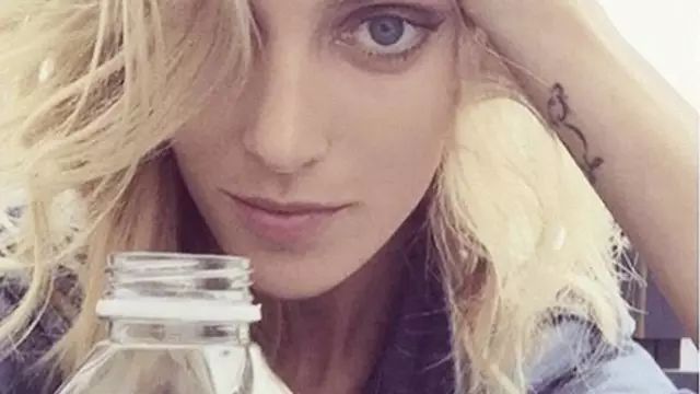 茶水间KOL｜晚上躺着都护肤，白天才有美力手撕全办公室