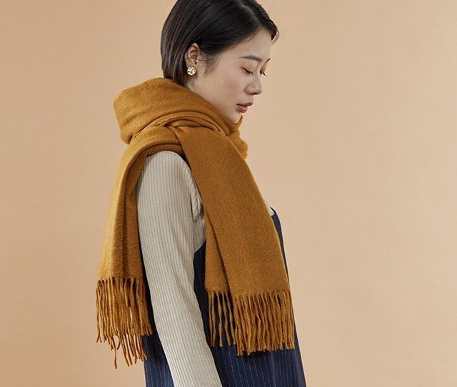 恋物志｜一条羊绒围巾，比两件毛衣还暖和