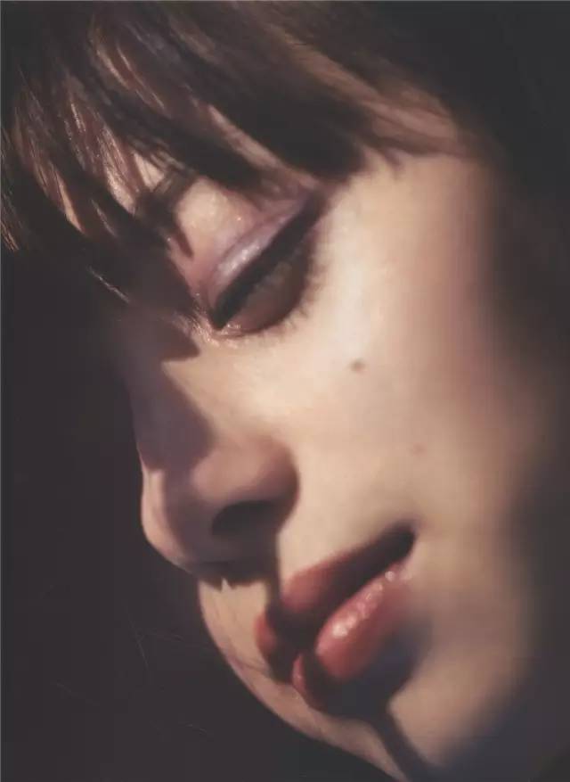 透明感女孩的特点,女生说透明感什么意思