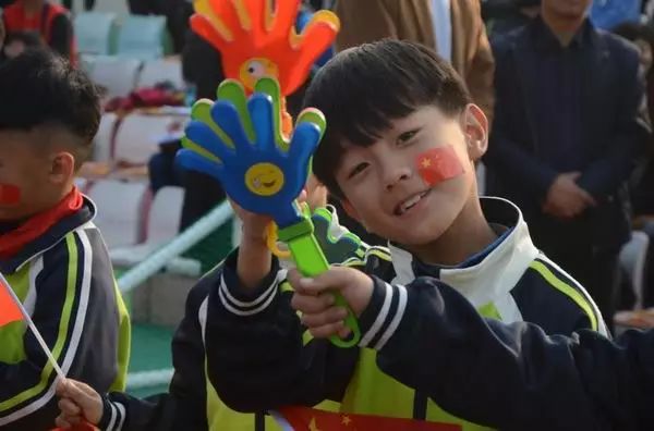 校园｜直播点击率过21万：中心小学足球特色震撼来袭