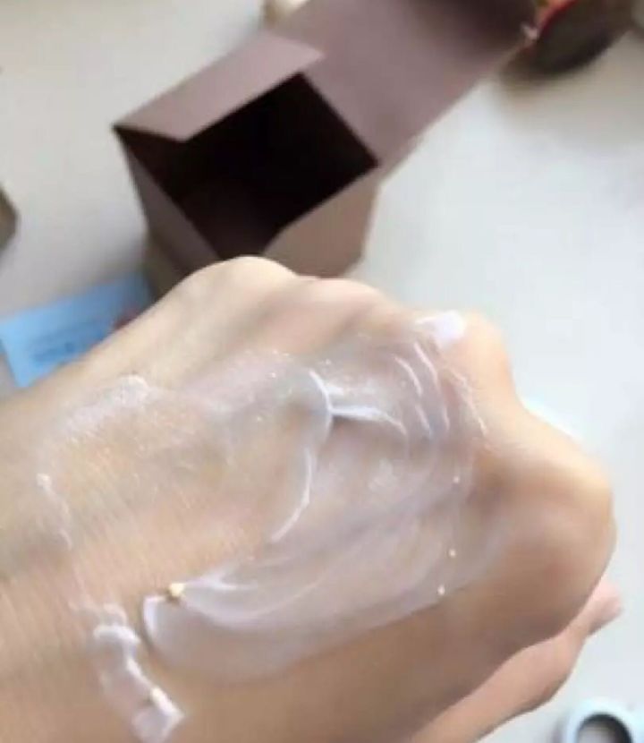 平价秋冬身体乳测评,让男朋友喜欢的身体乳推荐