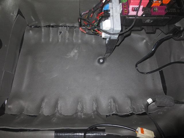 新款奔驰音响调节最佳效果大柏林,听听奔驰这车的音响效果