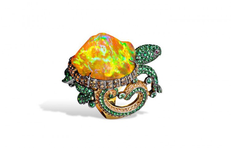 欧泊变色龙,变色龙欧泊