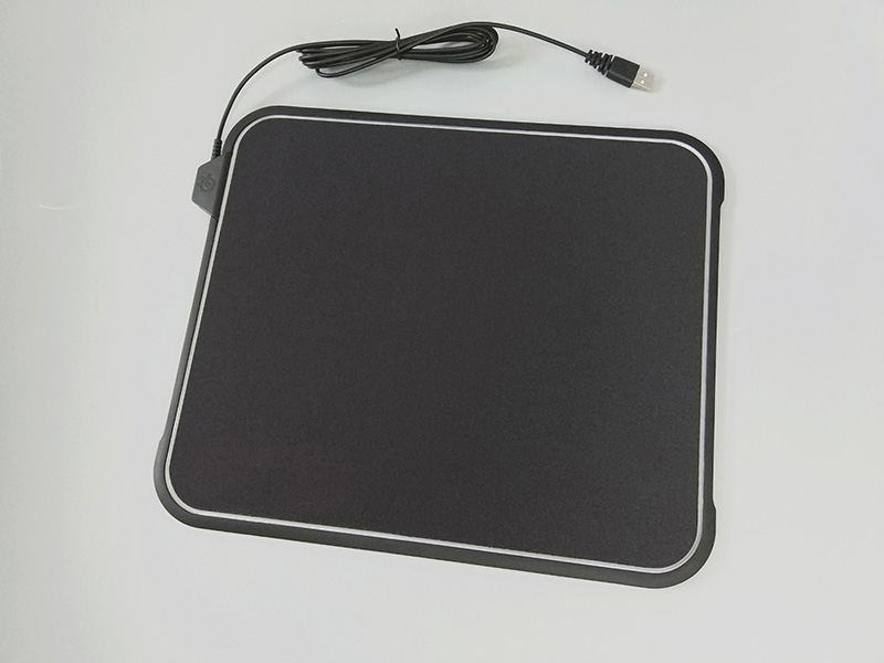 赛睿rgb鼠标垫电竞专用,赛睿qckprismrgb鼠标垫