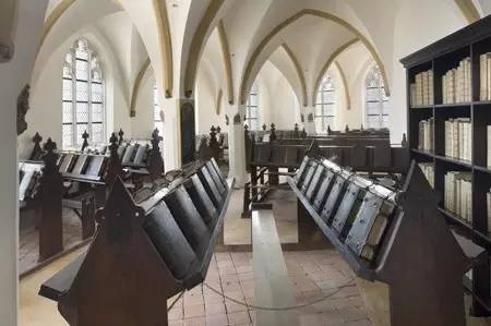 权力的游戏第七卷写完了么,权力的游戏第七季和第八季接不上