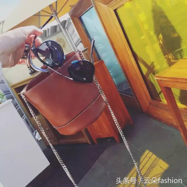 明星在背的小众帆布包,明星喜欢的小众平价包