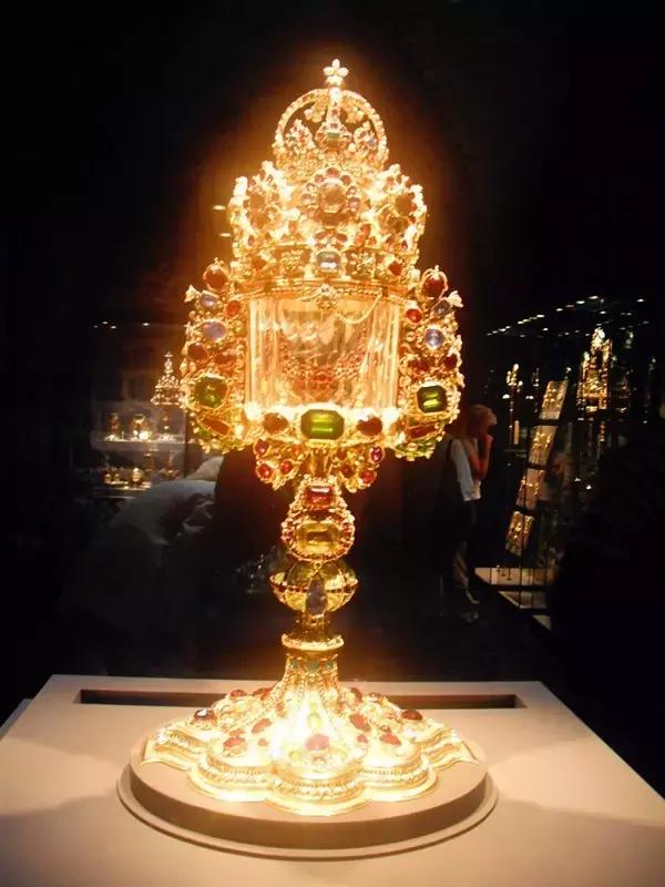 上帝视角俯瞰德国科隆大教堂,德国科隆大教堂效果图