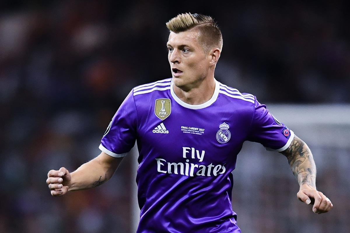 前拜仁队长拉姆获评德国最佳足球运动员，引皇马一巨星的经纪人不满：他不配！