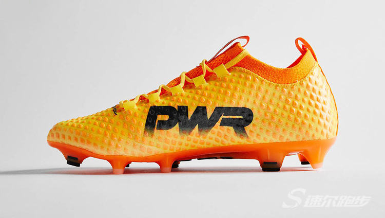 彪马最强足球鞋1000左右,彪马力量型足球鞋