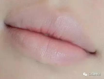 唇色深素颜口红不沾杯推荐,唇色偏深不沾杯口红