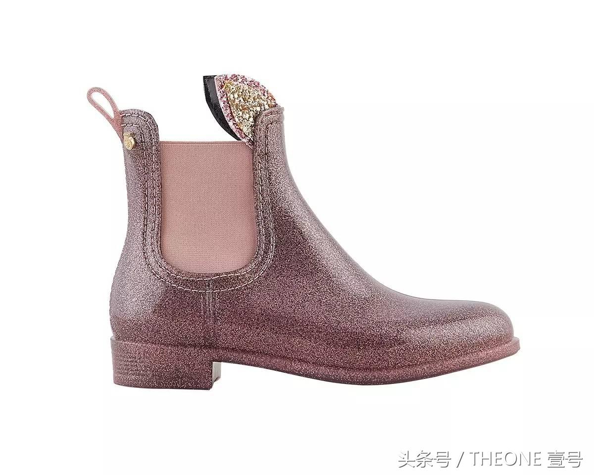 我掐指一算，你该买双雨鞋了