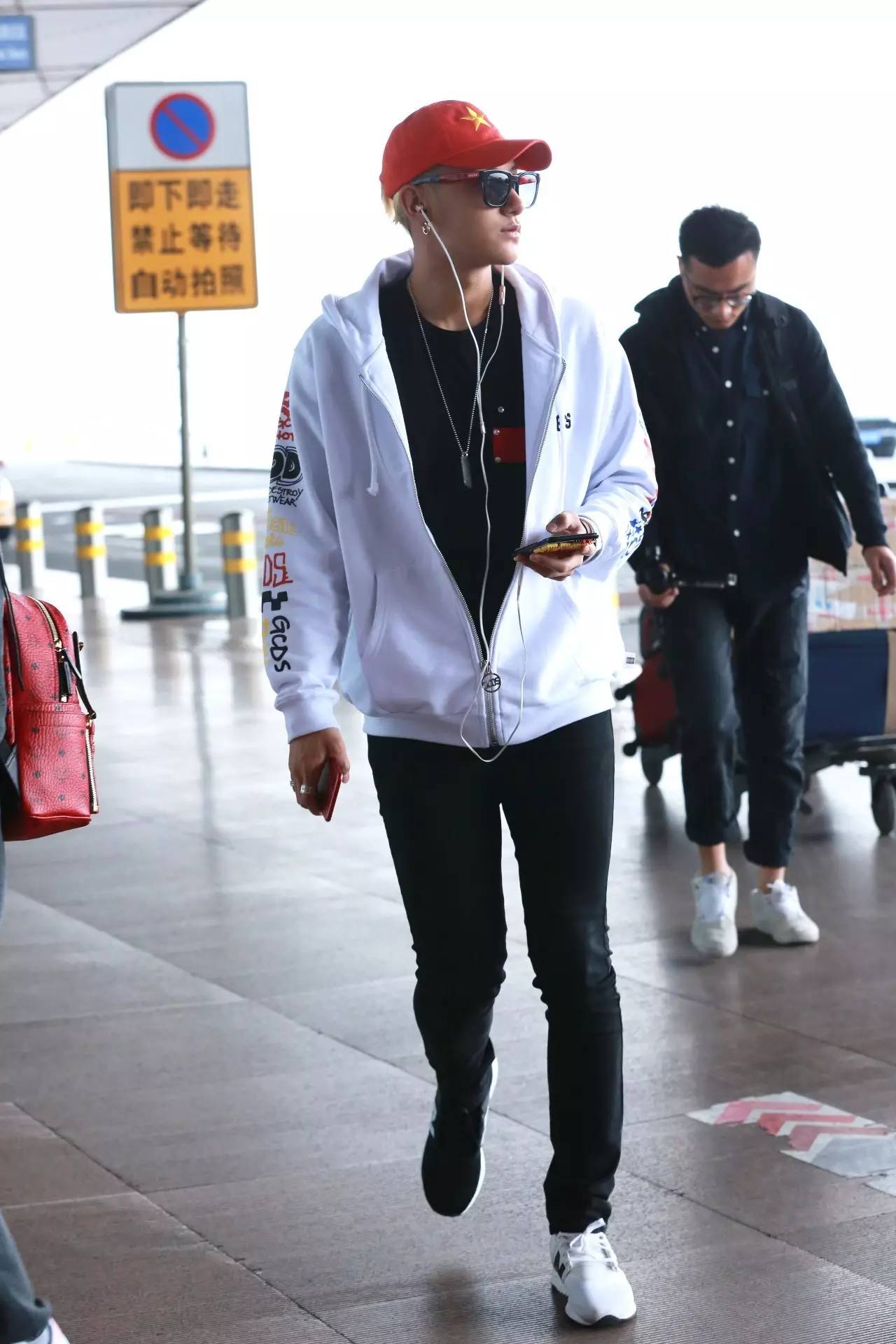 逼死处女座｜鹿晗和黄子韬都这么穿了，你还在等什么！