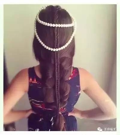 小女童发型绑扎方法丸子头,小孩丸子头扎法中短发简单又好看