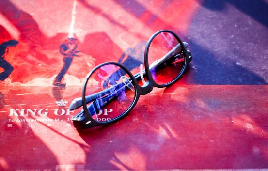 手机眼镜防辐射防蓝光,如何看眼镜是否防蓝光