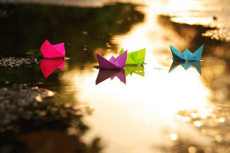 想哭却哭不出来怎么办,想哭却哭不出来是哪首歌歌词