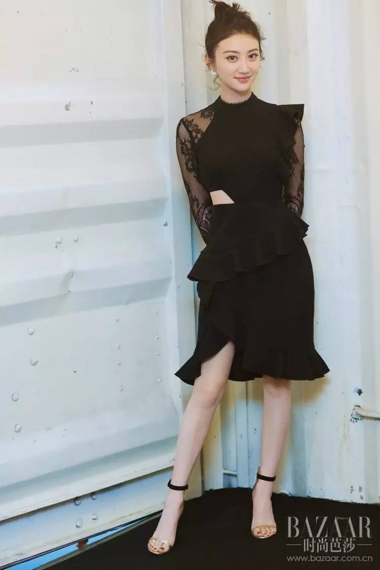 趁这6个小众品牌连衣裙还没烂大街,跟宋茜赵丽颖穿起来过夏天!