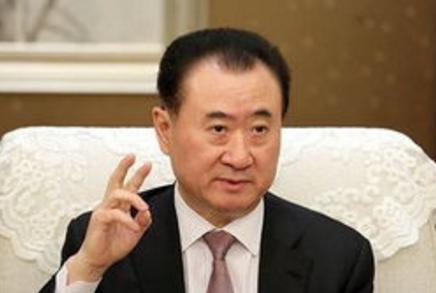 来,贫道帮你解析太阳线在手相中的重要作用,很多人不知道太阳线对我们运势的影响力