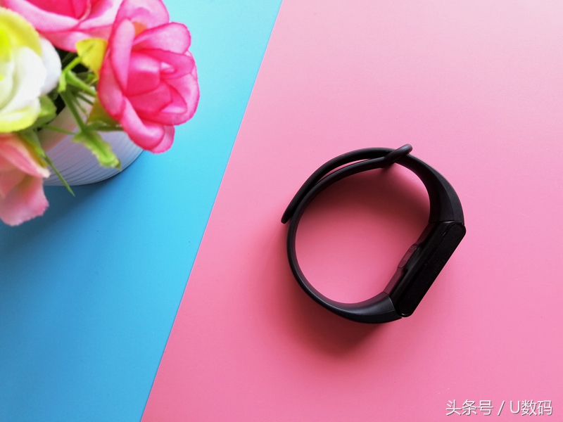 拉卡拉跨界手环调整,拉卡拉手环效果