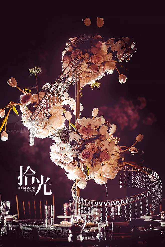 户外婚礼场景布置效果图,红色系婚礼户外布置场景