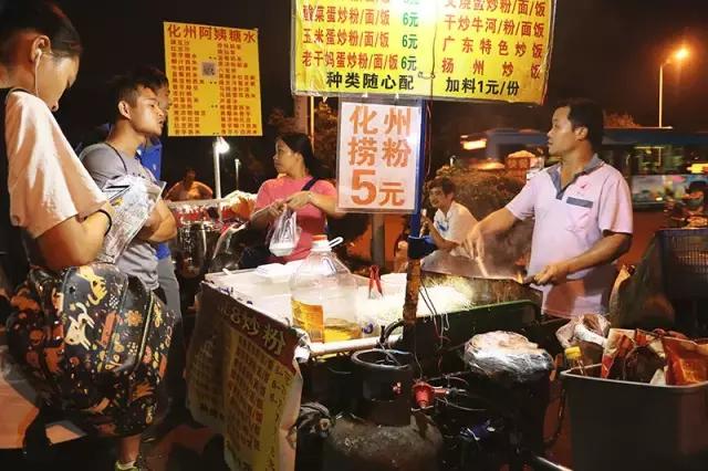 那些大学宵夜摊里的故事，致我们终将逝去的青春！