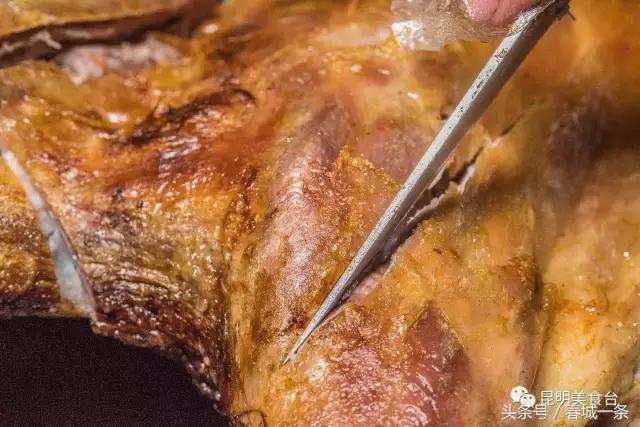 隐藏在昆明村庄里的3家烤羊店，老司机用3个月才找到的