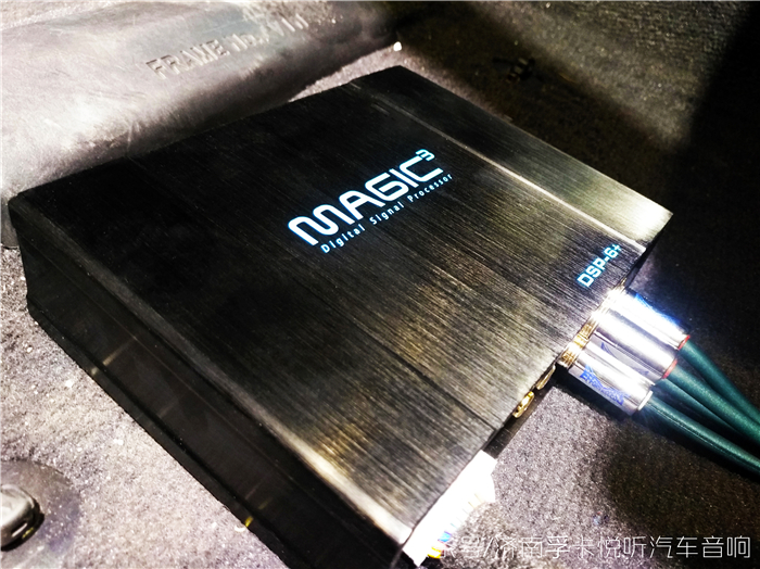 “以我爱车，冠你之音”丰田皇冠华丽逆袭｜谁说日系车的音响不能变好听｜济南孚卡悦听丰田皇冠汽车音响改装