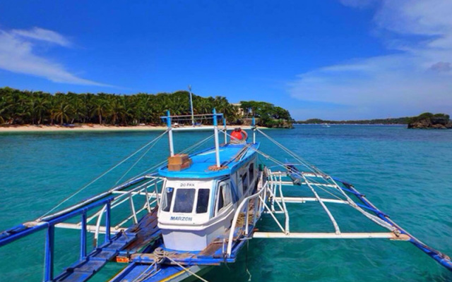 每天的出行安排丰富多彩,每天的行程都很规律