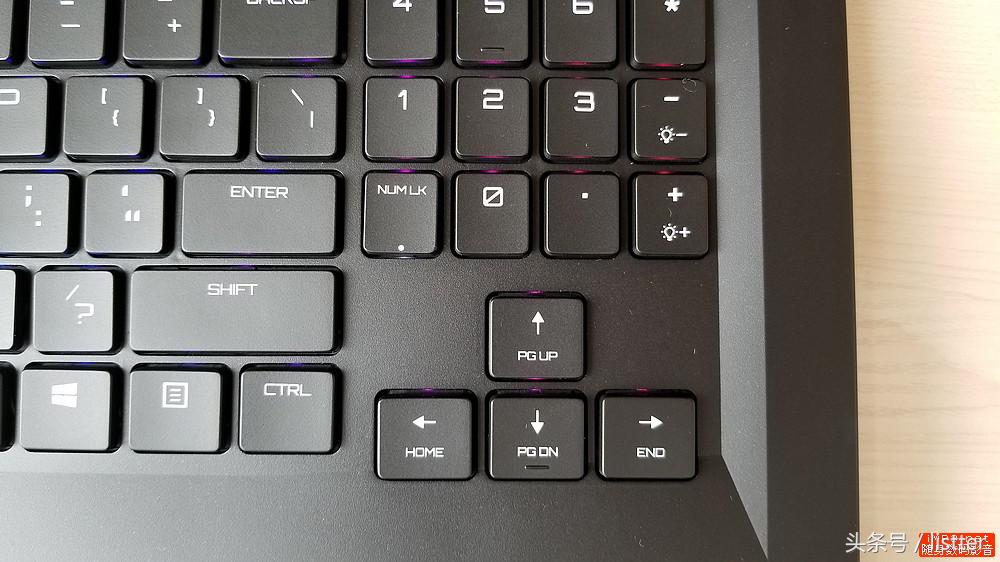 标配机械键盘的游戏本,自带机械键盘游戏本推荐