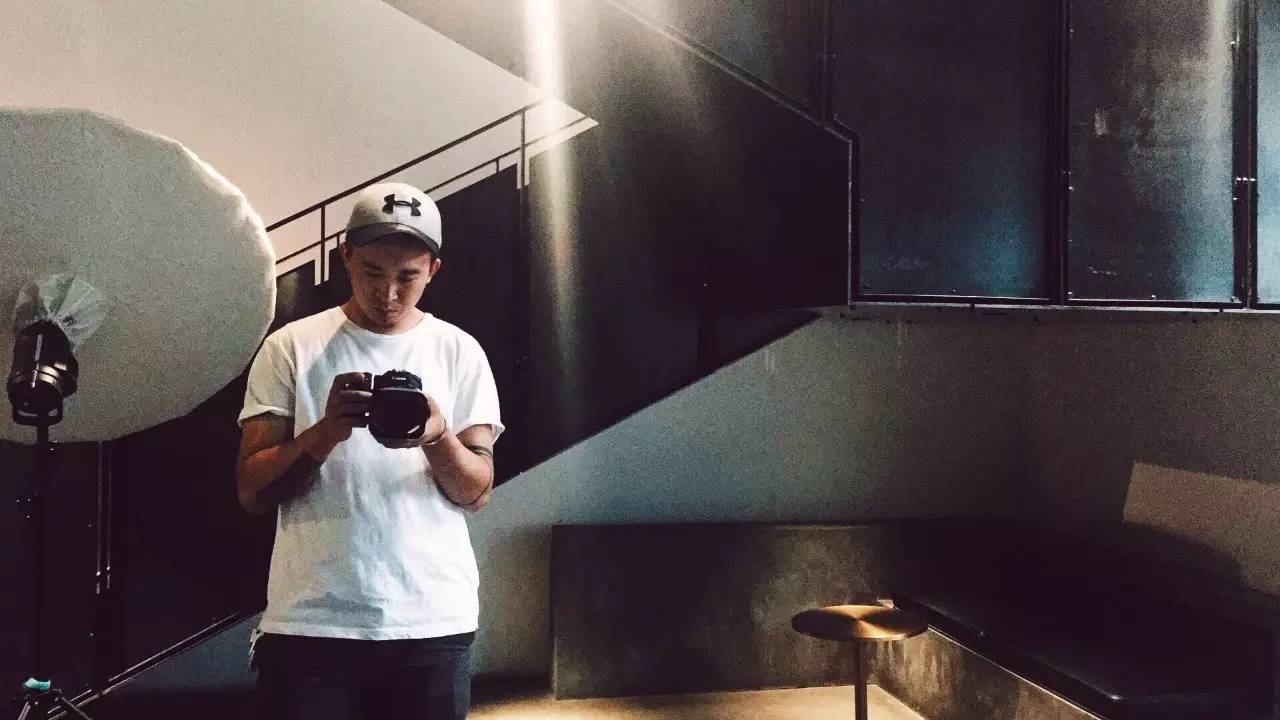 王嘉尔jackson军训,jackson王嘉尔烟嗓