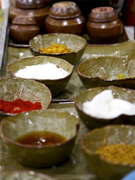 刷牙前含醋真的可以让牙齿变白,刷牙怎么刷可以让牙齿变白