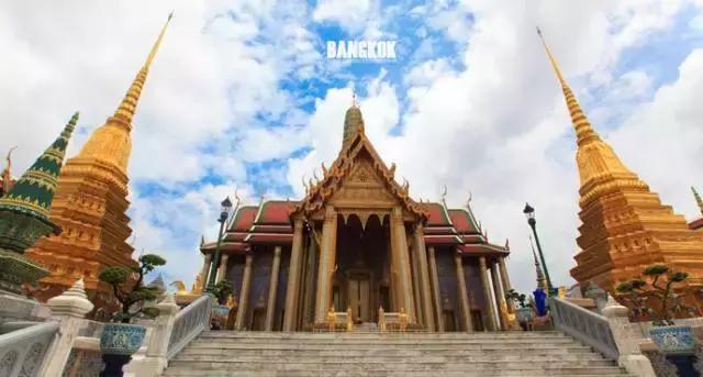 12月机票提前多少天订最便宜,每个星期哪天订机票最便宜