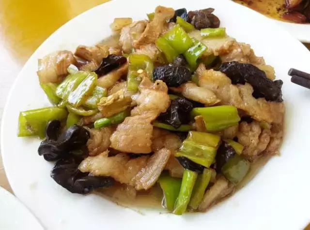 想出海?没攻略?国内最年轻的火山岛攻略免费送你啦