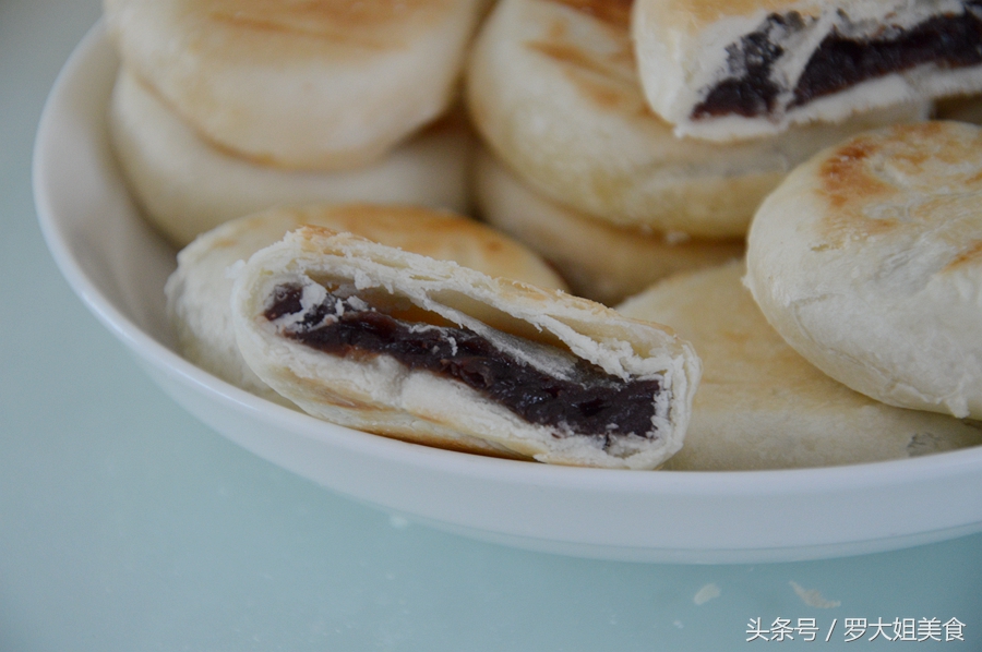 在家也能做出酥得掉渣的鲜花饼,玫瑰鲜花饼白玉酥皮